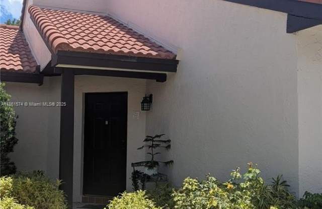 15260 SW 45th Ter photos photos
