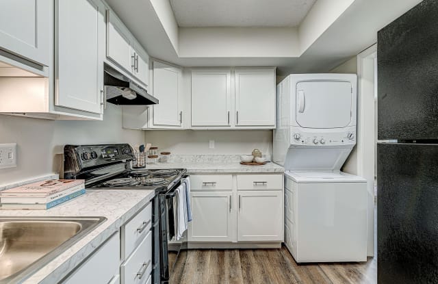 Stonehedge Apartments Gallery 3