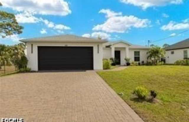 3205 Jacaranda Parkway E Gallery 1