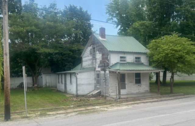 Historic Downtown! $390 Month / $900 Down Gallery 3