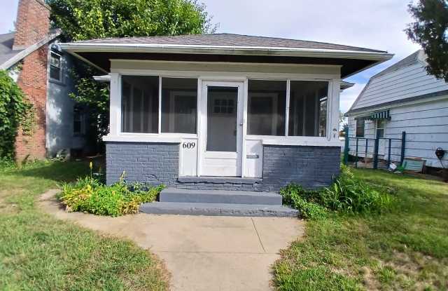 609 East Fairview Avenue - 609 East Fairview Avenue, South Bend, IN 46614