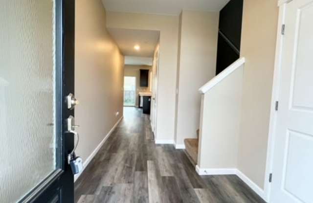 4443 Bay Vista Boulevard Gallery 2