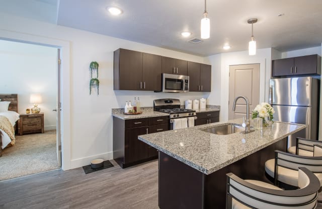 Point of View Apartments Gallery 4
