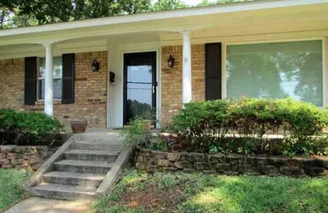 1002 Clyde Drive photos photos