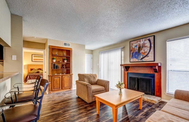 OakStone Apartment Homes Gallery 3
