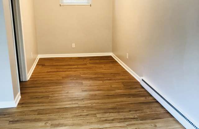 26 East Hills Drive Gallery 4