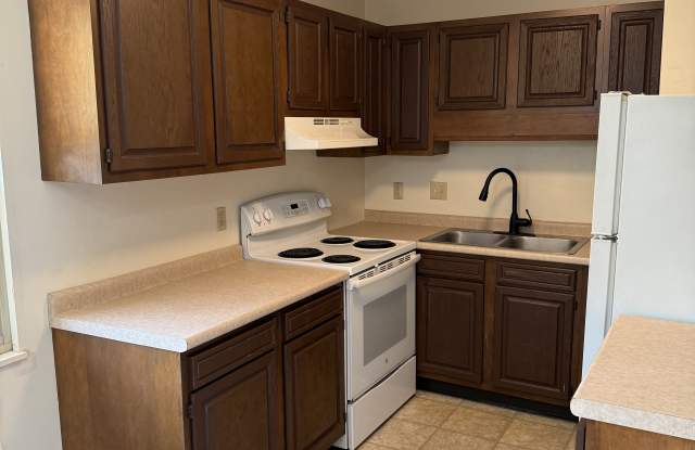 2128 Tanglewood Avenue photos photos
