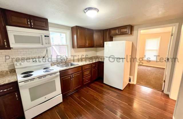 Charming 2 Bedroom, 1 Bath Home - Presented by Tiffany Gerling's Team photos photos