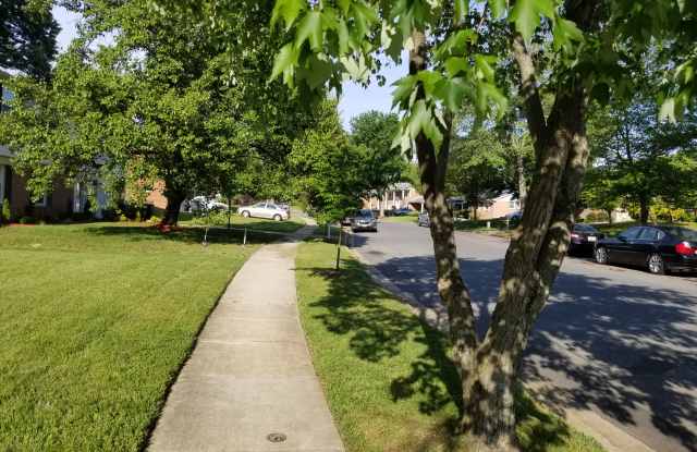 6106 Hellen Lee Drive Room B photos photos