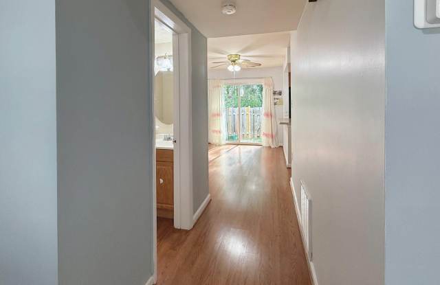14582 EARLHAM Court Gallery 4