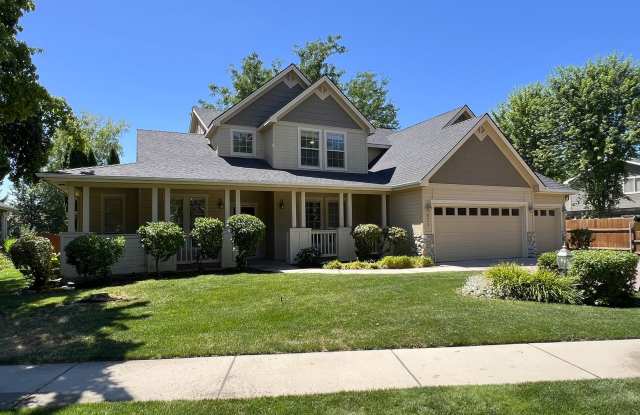 Beautiful 4 bed 3.5 bath home in Eagle just off Floating Feather  Eagle Rd - 811 East Knoll Court, Eagle, ID 83616