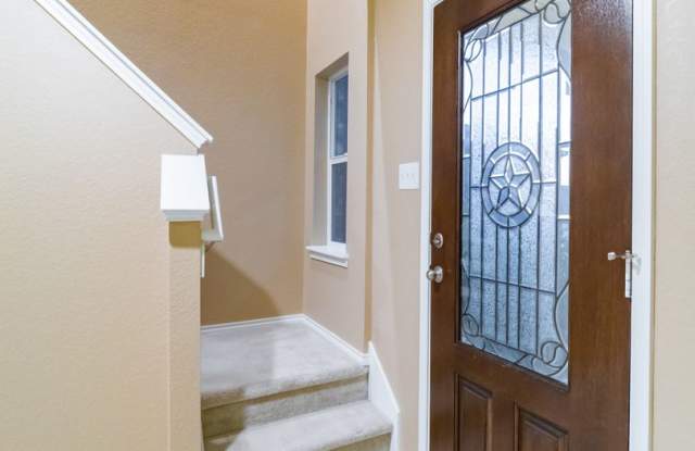 Single family home for rent Gallery 3
