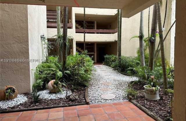12455 SW 93rd Ter Gallery 1