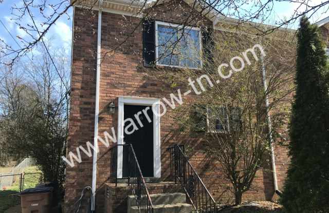 Great 2 Bed Townhome with 2.5 Baths and a Fenced Backyard! photos photos