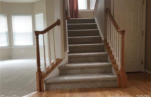 15544 Donnington Drive Gallery 4