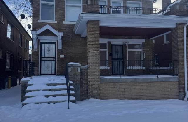 2927 Calvert Avenue photos photos