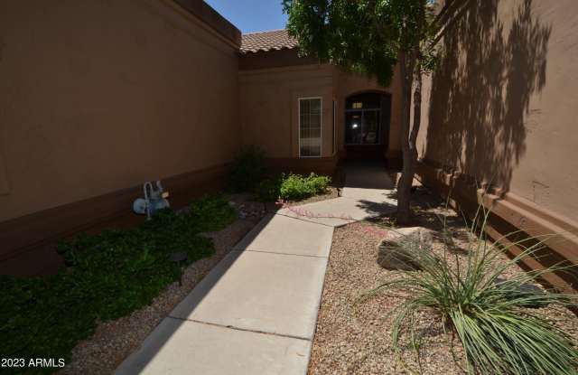 9041 W BEHREND Drive Gallery 2