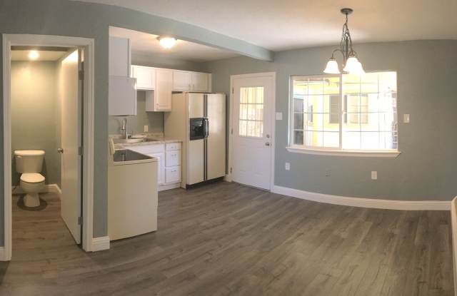 340 Colorado River Blvd. photos photos