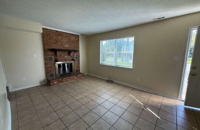 3 Bedroom 1.5 Bathroom Gallery 3