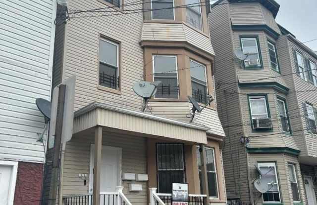 339 16Th Ave photos photos