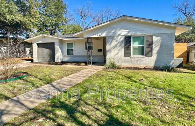 1304 Hillcrest Drive photos photos 1304 Hillcrest Drive photos photos