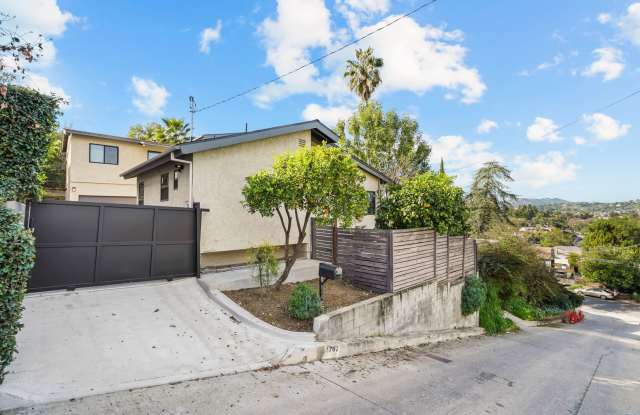 Fantastic Remodeled 2 Story Home - 4 bed - 4.5 bath with expansive den in Glassell Park / Highland Park photos photos