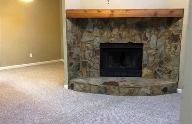 4385 Coopers Creek Drive SE Gallery 3