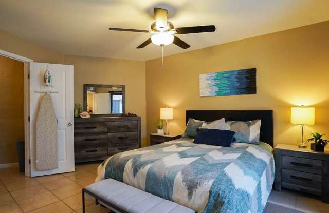 Stylish Condo with Golf Course Views in Gated Cathedral Canyon Country Club (Monthly Only - No Long Term) Gallery 4