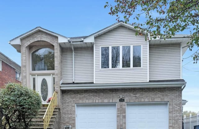 244 COLUMBIA AVE - 244 Columbia Avenue, Lodi, NJ 07644