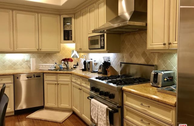 137 South SPALDING Drive - 137 S Spalding Dr, Beverly Hills, CA 90212