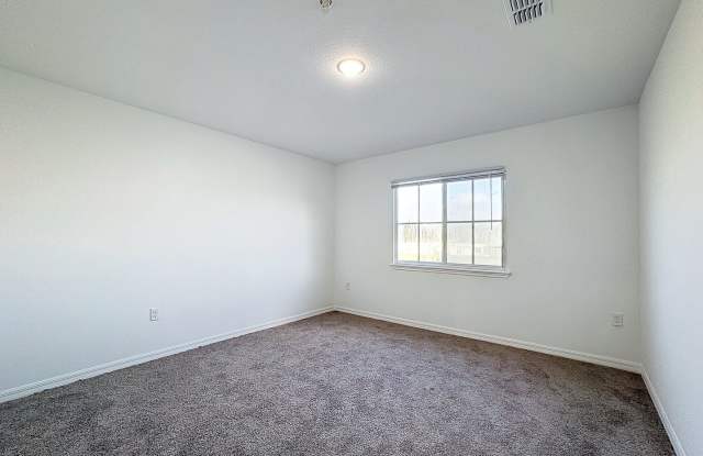 Townhouse For Lease in Saint Cloud Gallery 4
