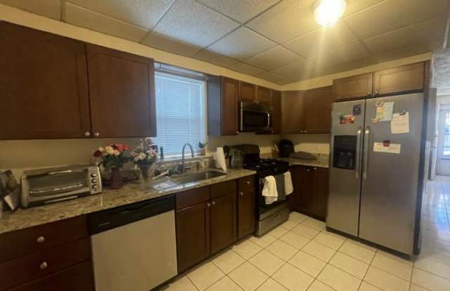 111 Hudson St. - 111 Hudson Street, Somerville, MA 02144