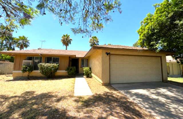 4 Bed, 2 Bath in Highland, CA! photos photos