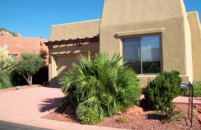 HOUSE - VILLAGE OF OAK CREEK - FIRECLIFF photos photos