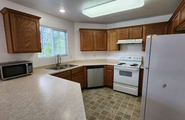 Great Daybreak Condo in Harvest Hills!! Gallery 4