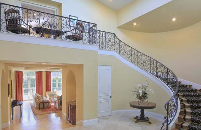 2167 SHERINGHAM Lane Gallery 4