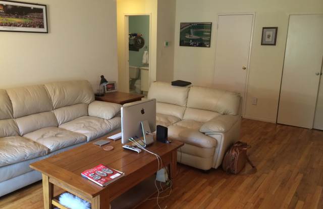 1733 Country Mill Road Gallery 2