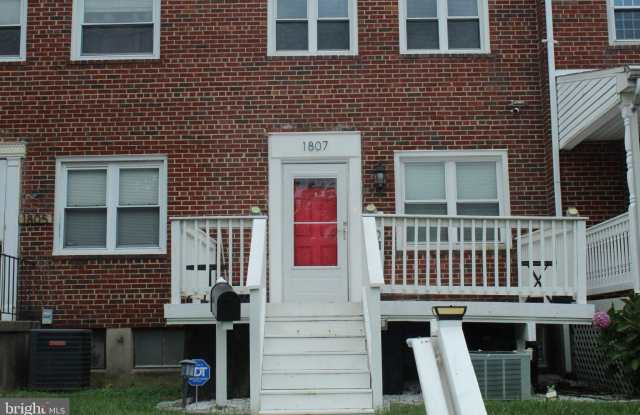 1807 MERRITT Boulevard Gallery 1