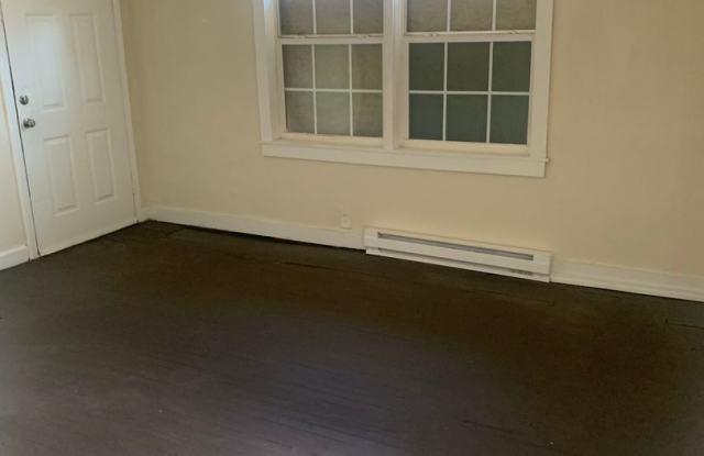 Cozy Two Bedroom Duplex in Lincoln Heights! - 1921 Newland Road, Charlotte, NC 28216