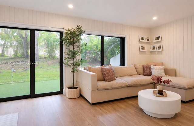 11017 SW 113th Pl photos photos