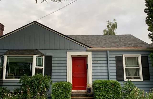 3012 35th Ave W photos photos