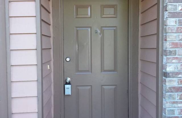 Lexington Square Townhome Gallery 2