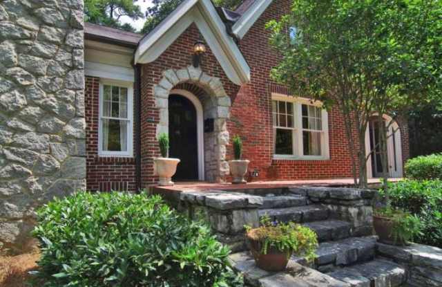 768 Brookridge Drive NE Gallery 2