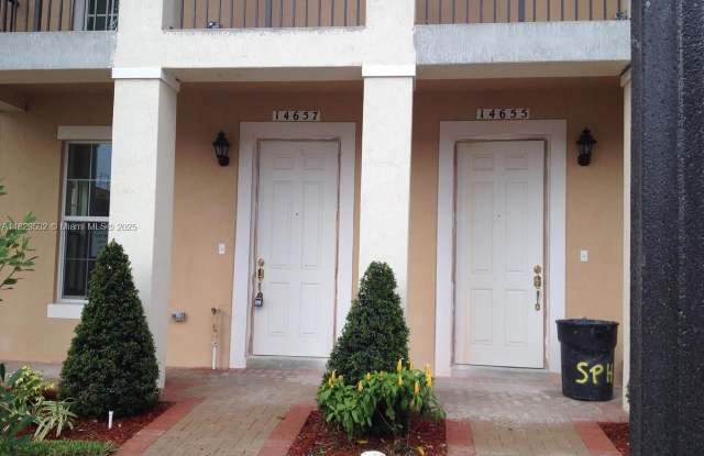14657 SW 14th St photos photos