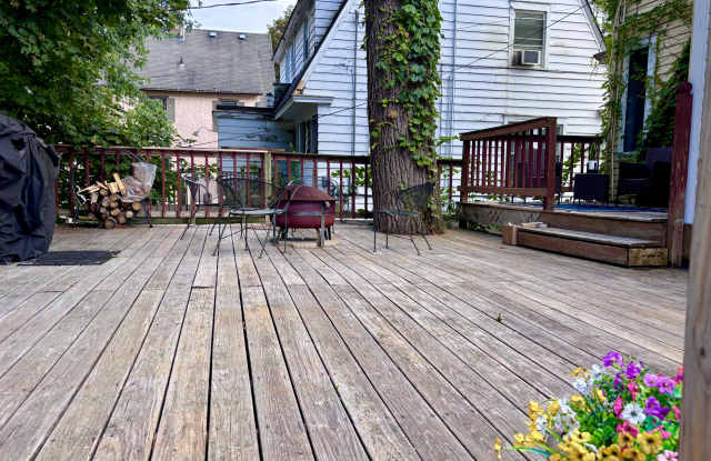 649 Parkway East Gallery 3