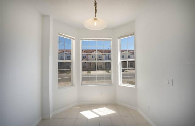 1241 S BEACH Circle Gallery 4