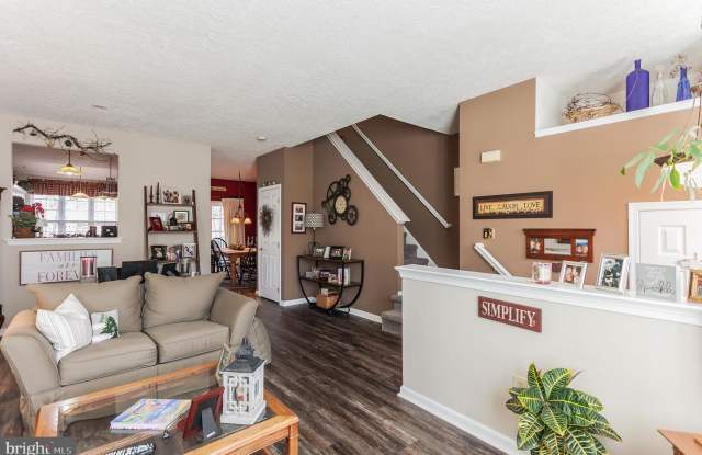 227 CAYMAN CT Gallery 3
