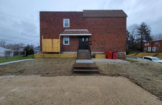 1331 ASTOR Street unit: 2 photos photos