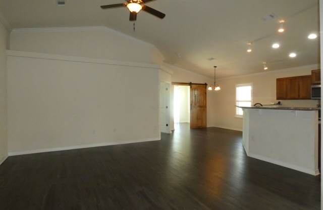 5961 Fairlands Rd Gallery 4