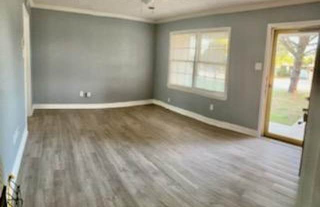 $0 First Month's Rent / $0 Deposit at Move-in Gallery 4